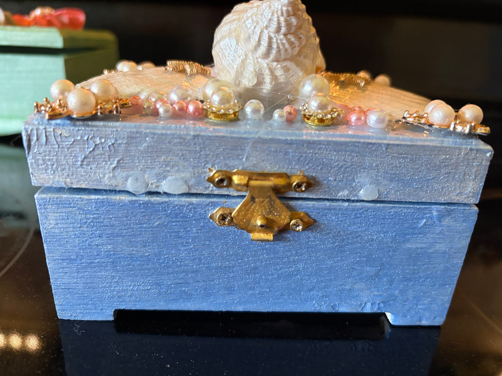 Shell Belle Boxes